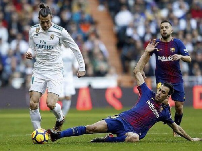 Đòn tackle là gì? Thực hiện đòn tackle như thế nào?